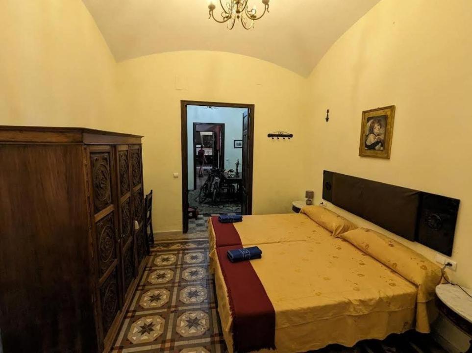 Apartamentos Jp Fregenal فريجينال دي لا سايرا المظهر الخارجي الصورة