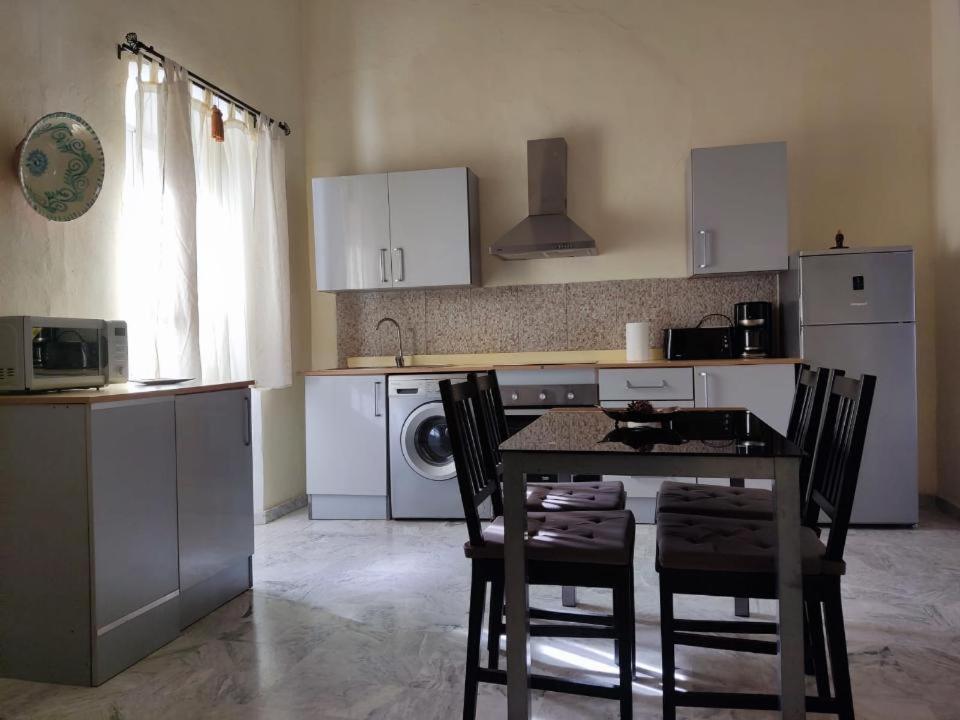 Apartamentos Jp Fregenal فريجينال دي لا سايرا المظهر الخارجي الصورة