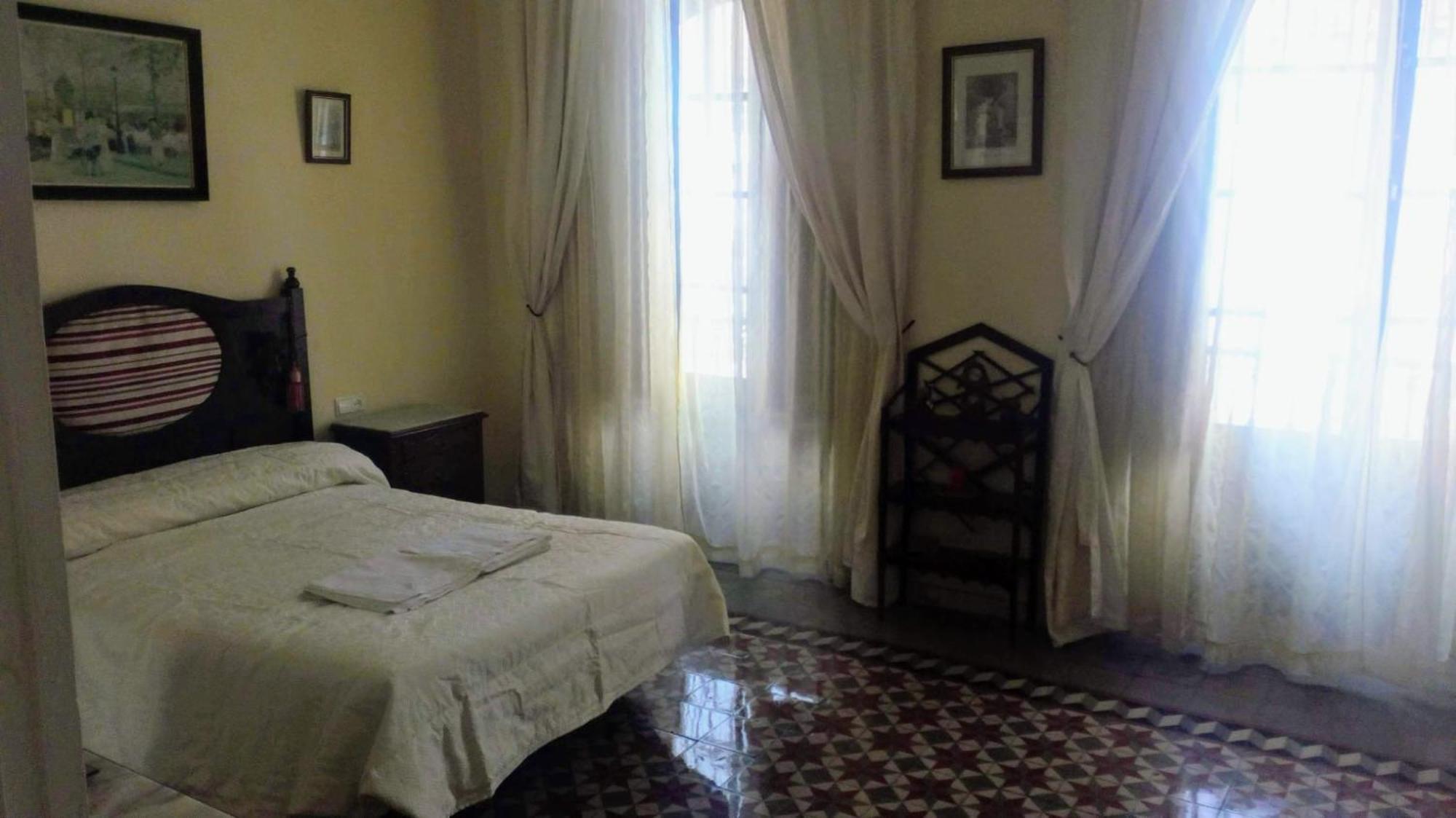 Apartamentos Jp Fregenal فريجينال دي لا سايرا المظهر الخارجي الصورة